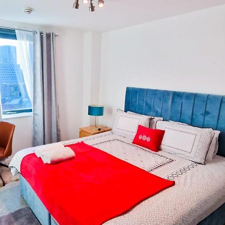 Lovely 2-Bedroom Apartment, Free Parking 曼彻斯特 外观 照片