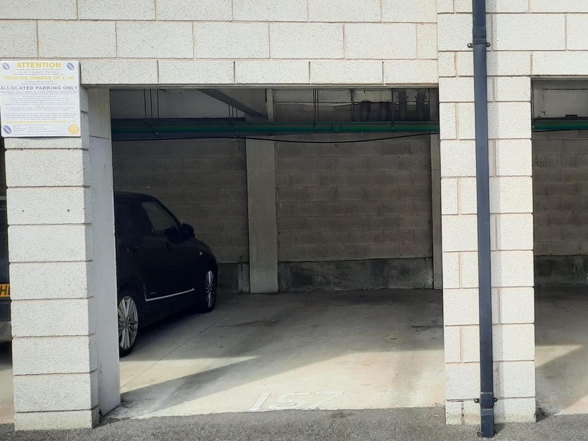 Lovely 2-Bedroom Apartment, Free Parking 曼彻斯特 外观 照片