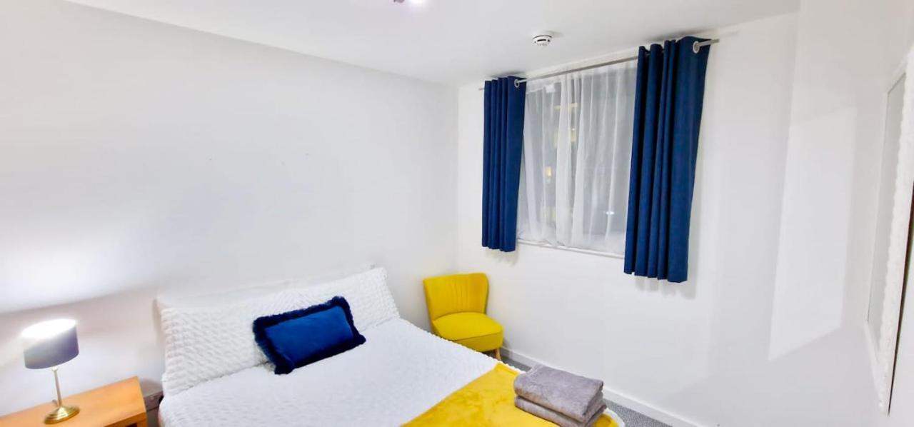 Lovely 2-Bedroom Apartment, Free Parking 曼彻斯特 外观 照片