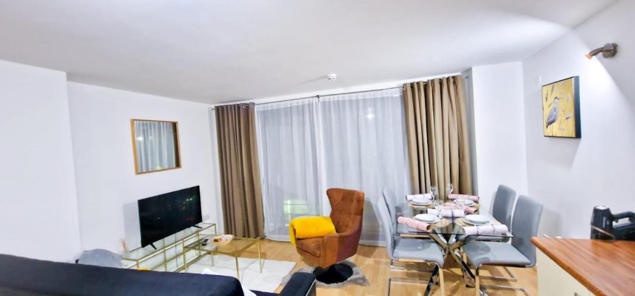 Lovely 2-Bedroom Apartment, Free Parking 曼彻斯特 外观 照片